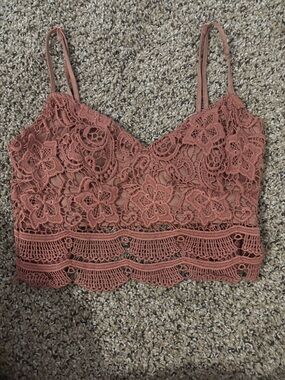 Kendall & Kylie Dusty Rose Crochet Lace Crop Top Size Small